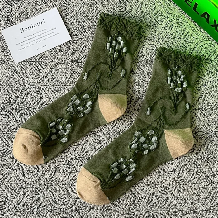 Botanical Elegance: Korean Cotton Floral Retro Socks for Women