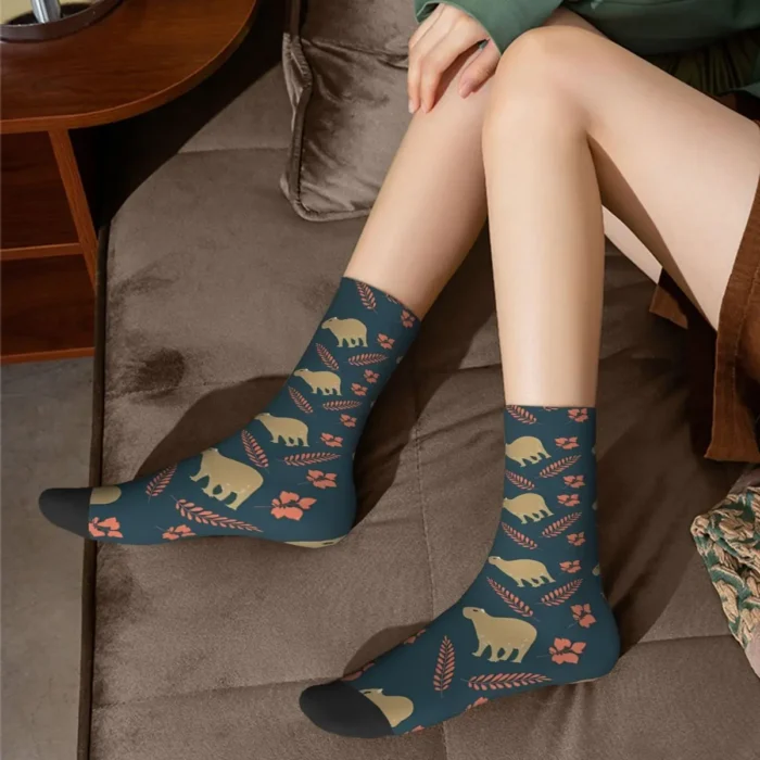 Capybara Autumn Falling Leaves Socks - Windproof Novelty Stockings for Men and Women, Perfect for All Seasons
