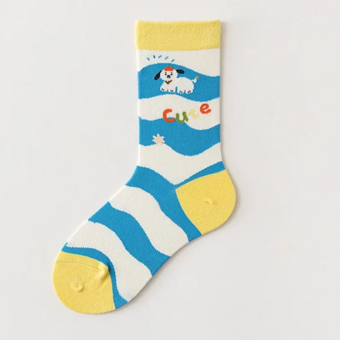 Charming Japanese Dot Cartoon Socks - Cute Mid-Length Fashion for Autumn