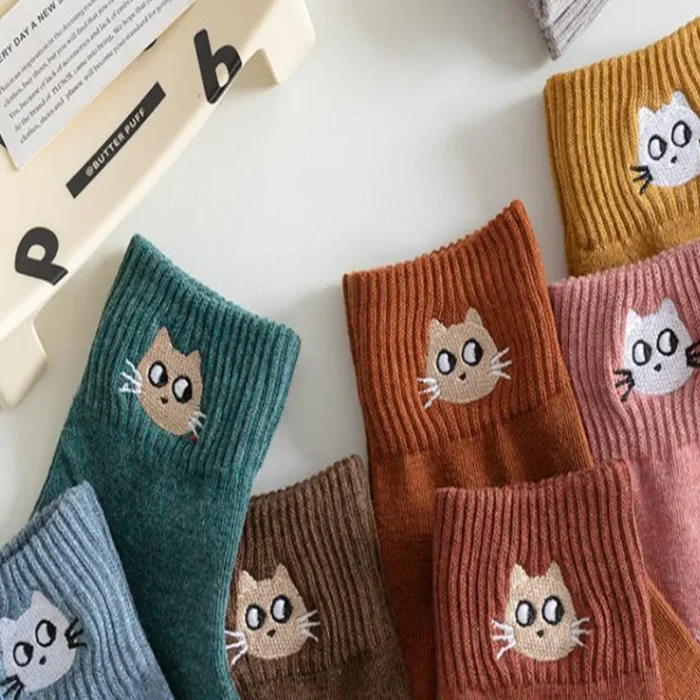 Charming Solid Color Cat Embroidery Socks - Japanese Harajuku Style