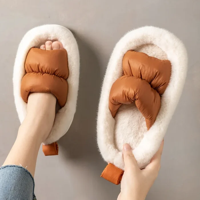 Chic Winter Comfort: Women's Thick Bottom Open Toe Fur Slippers