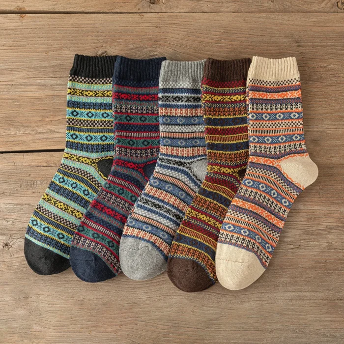 Cozy Comfort: Retro-Style Thick Warm Wool Socks 5-Pair Set