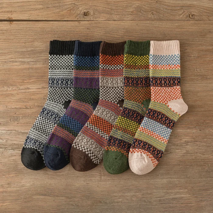 Cozy Comfort: Retro-Style Thick Warm Wool Socks 5-Pair Set