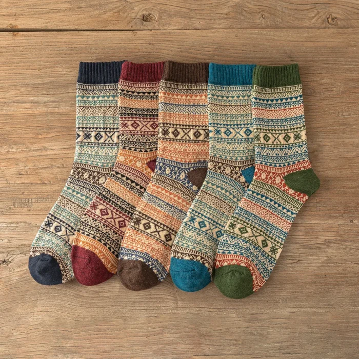 Cozy Comfort: Retro-Style Thick Warm Wool Socks 5-Pair Set