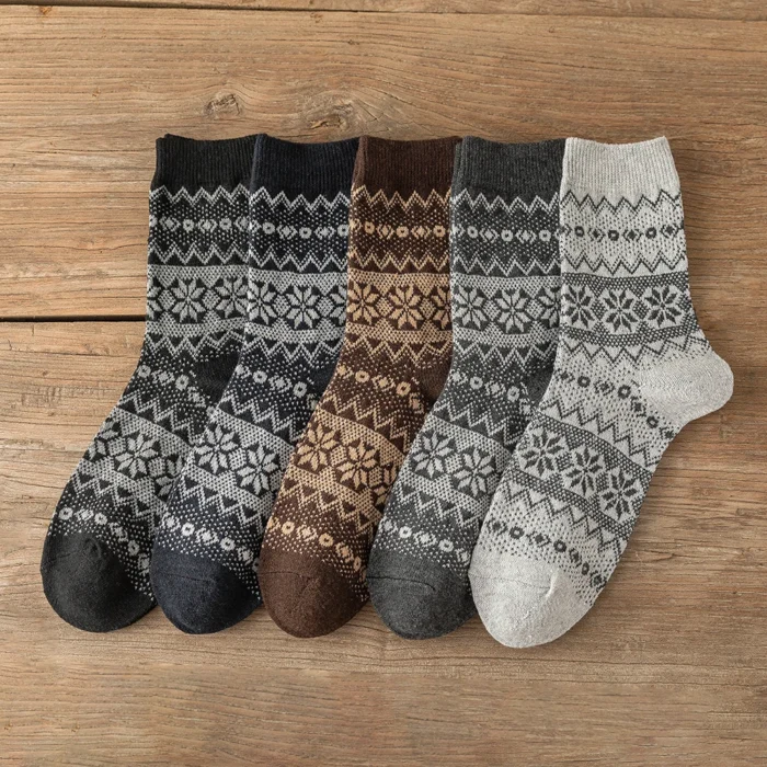 Cozy Comfort: Retro-Style Thick Warm Wool Socks 5-Pair Set