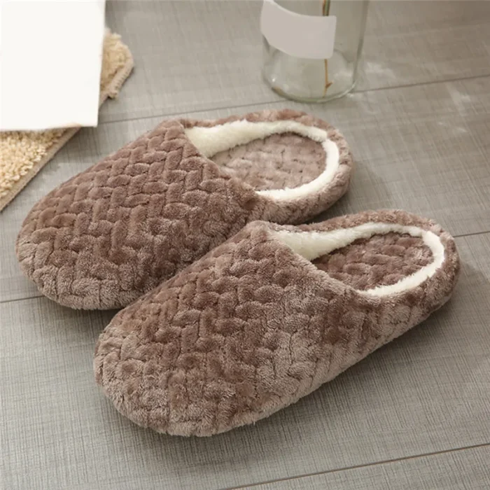Cozy Paws: Winter Cat Cartoon Fur Slippers for Home Comfort