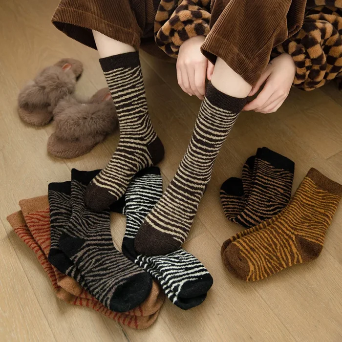 Cozy Zebra Print Thickened Socks - Plush Warmth