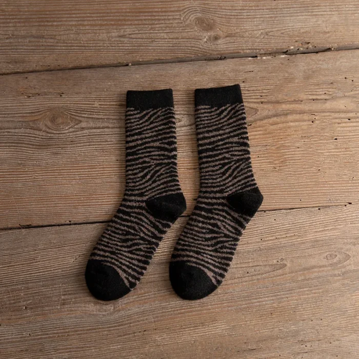 Cozy Zebra Print Thickened Socks - Plush Warmth