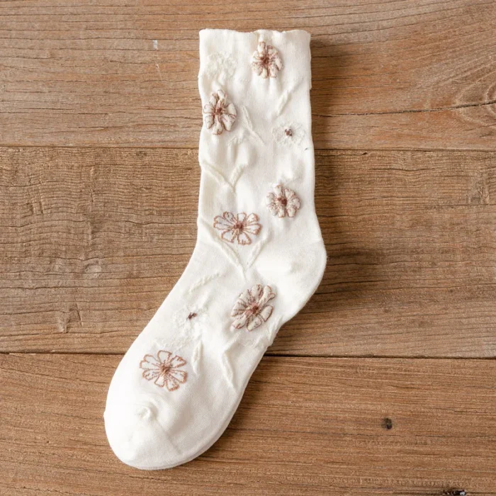 Floral Elegance: Korean Cotton Vintage Harajuku Crew Socks