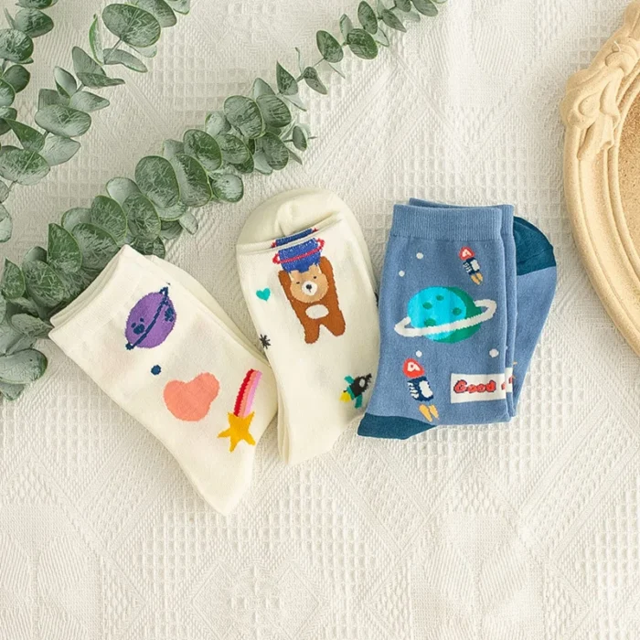 Harajuku-Inspired Astronaut: Cute Winter Socks