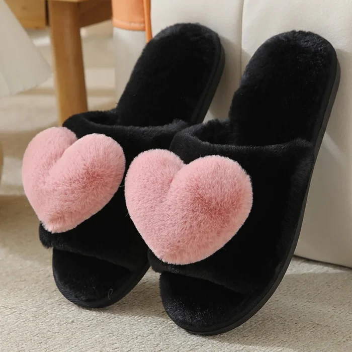 Heartfelt Warmth: Women's Cute Heart Pattern Plush Home Slippers for Autumn-Winte