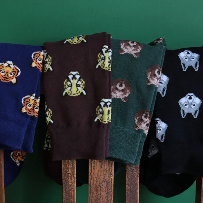Men's Animal Print Crew Socks - Soft Cartoon Tiger and Wolf Designs for Autumn and Winter, Korean Casual Style