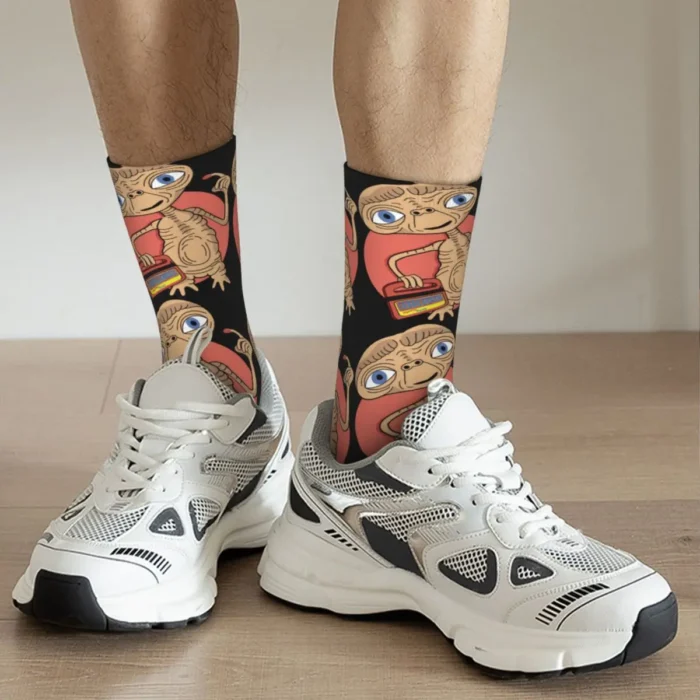 Retro Cute Alien Hip Hop Crew Socks - Unisex E.T. Inspired, Harajuku Style, Perfect Gift for Film and Fashion Lovers