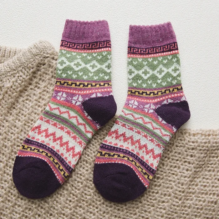 Retro Knitted Pattern Wool Socks - Cozy & Fashionable for Autumn/Winter