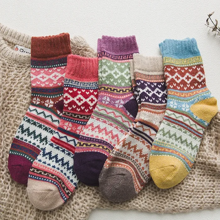 Retro Knitted Pattern Wool Socks - Cozy & Fashionable for Autumn/Winter