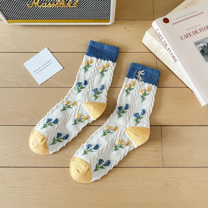 Retro Women's Long Socks - Japanese Vintage Fashion with Floral Embroidery