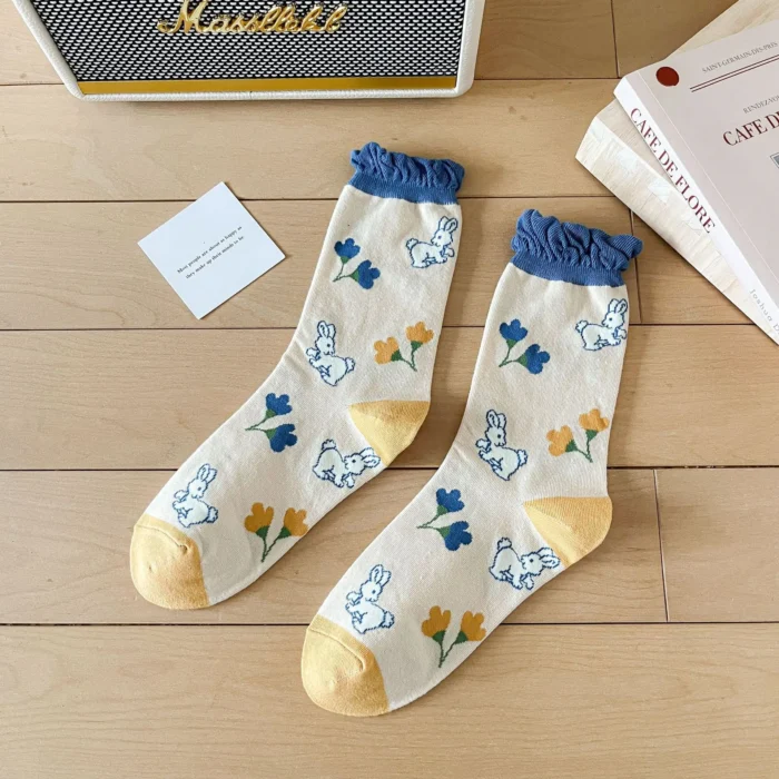 Retro Women's Long Socks - Japanese Vintage Fashion with Floral Embroidery