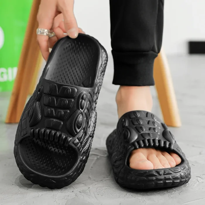 Style Comfort: Men's Fashion Slippers - Versatile Indoor/Outdoor Thick Sole Slides