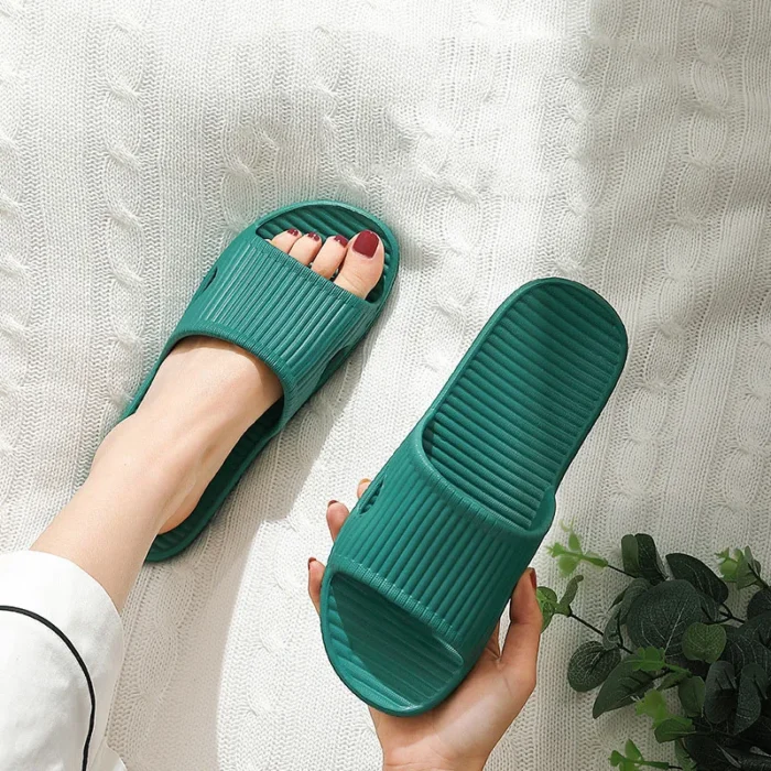 Summer Chic: Women's Solid Color Flat Home Slippers