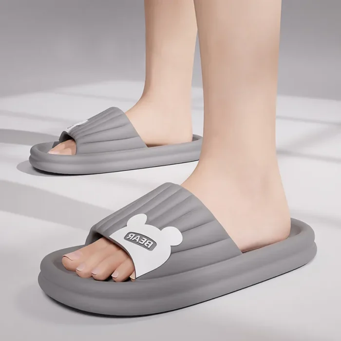 Summer Comfort: Cartoon ndoor Non-Slip Slippers