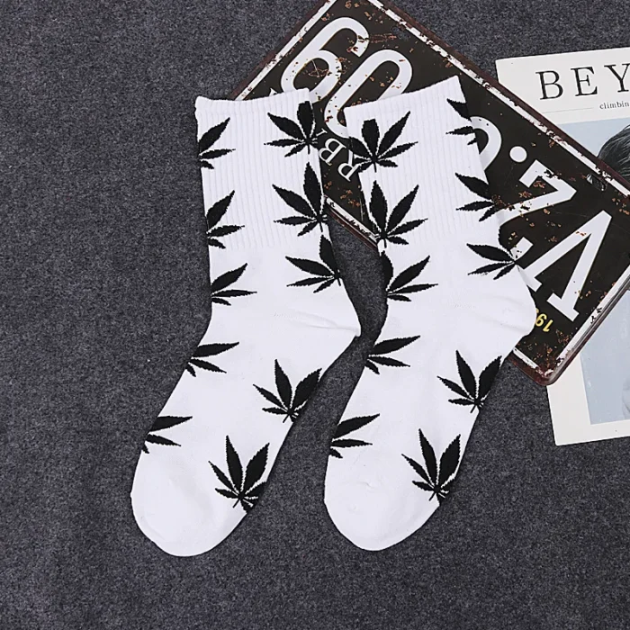 Urban Edge: Black & White Lettered Leaf Skateboard Socks