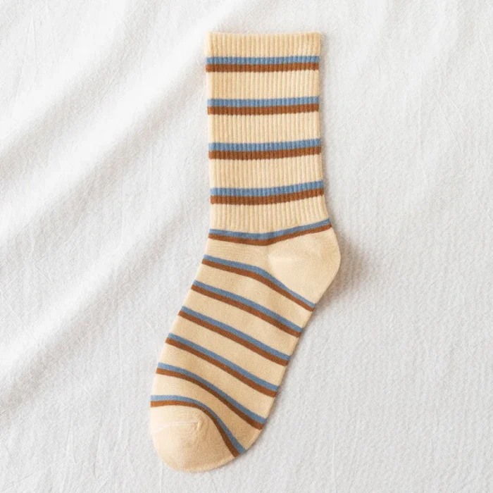 Vintage Elegance: Chocolate Blue Lattice Stripe Harajuku Socks